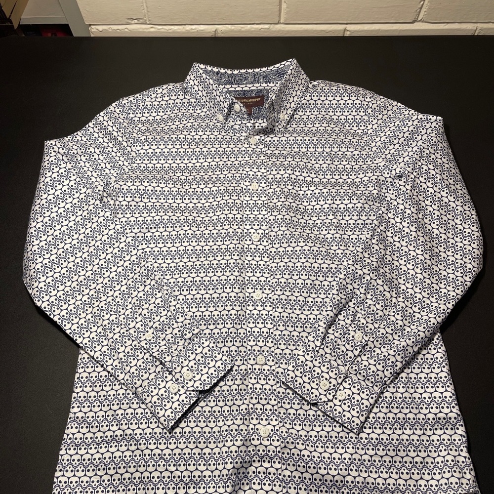 Kids’ Skull Print Button Down Shirt Johnson & Murphy Size Large